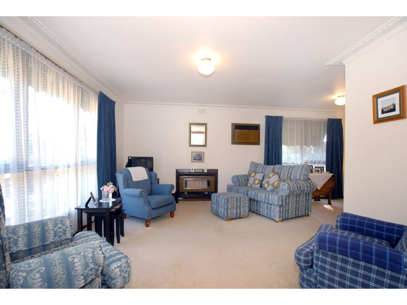 6 Renwick Road, Ferntree Gully VIC 3156