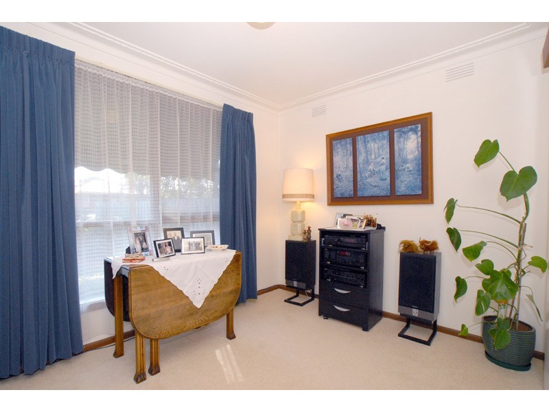 6 Renwick Road, Ferntree Gully VIC 3156