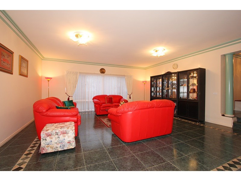 29 Lynn Drive, Ferntree Gully VIC 3156