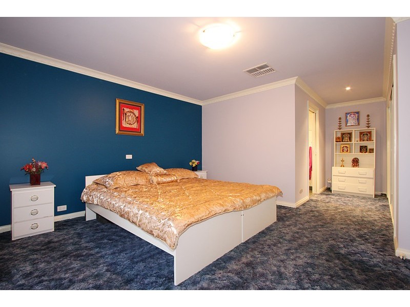 29 Lynn Drive, Ferntree Gully VIC 3156