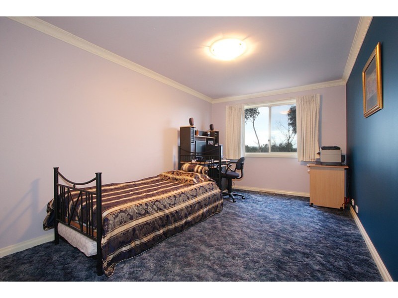 29 Lynn Drive, Ferntree Gully VIC 3156