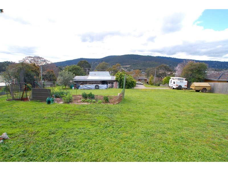 10 Nathan Street, Ferntree Gully VIC 3156