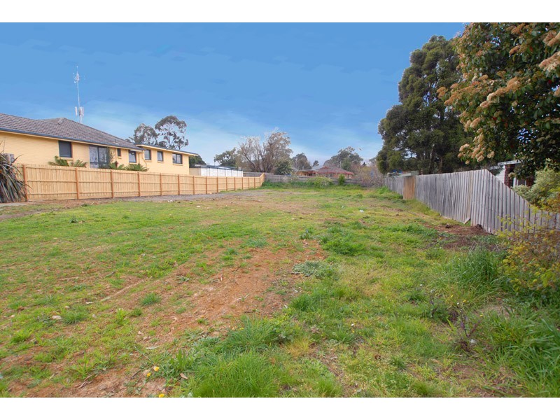 19 Dobson Street, Ferntree Gully VIC 3156