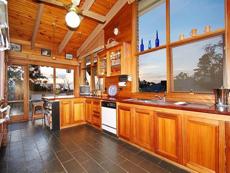 14 Leslie Avenue, Boronia VIC 3155