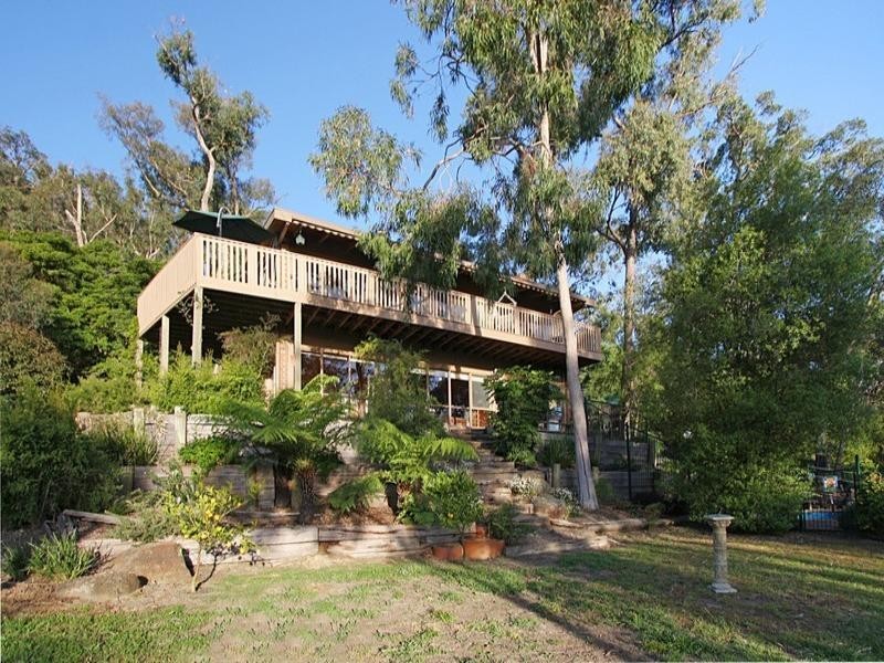 14 Leslie Avenue, Boronia VIC 3155