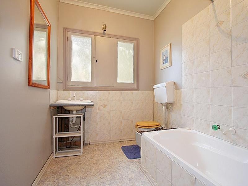 23 Kia Ora Parade, Ferntree Gully VIC 3156