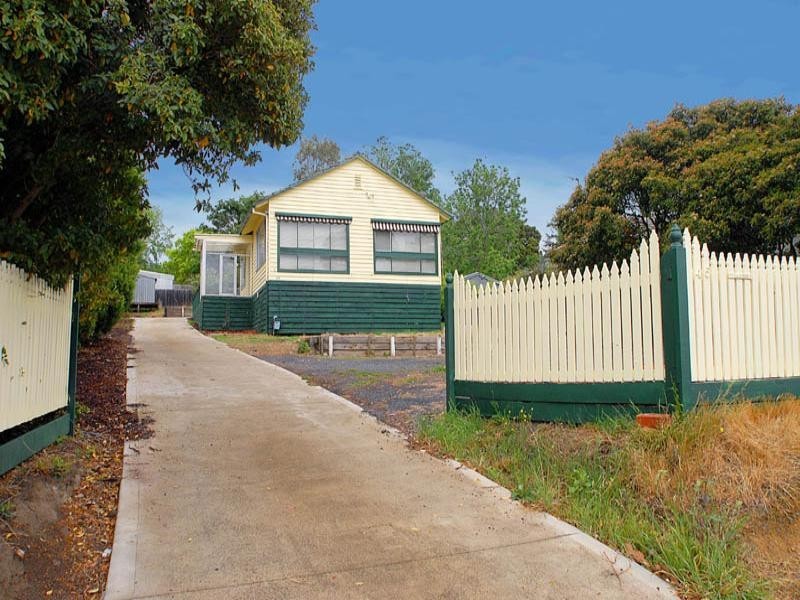 45 Blackwood Park Road, Ferntree Gully VIC 3156