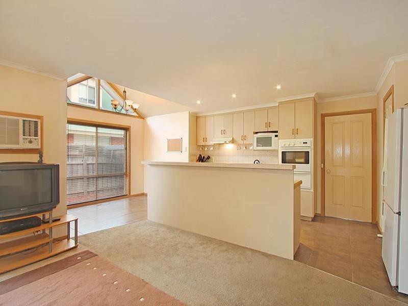 13 Alexandra Court, Knoxfield VIC 3180