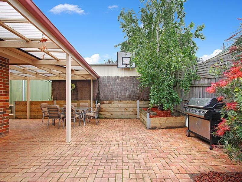 13 Alexandra Court, Knoxfield VIC 3180