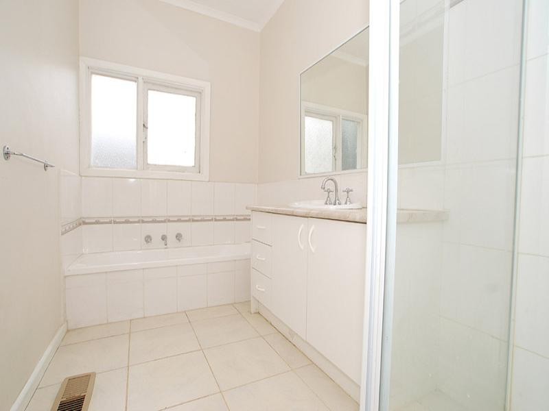 1/14 Dorset Road, Ferntree Gully VIC 3156