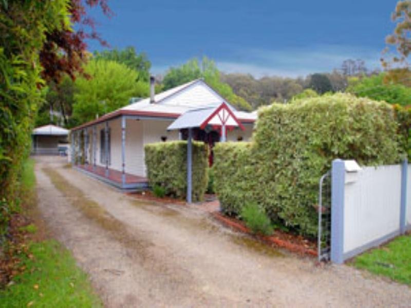 39 Rollings Road, Upper Ferntree Gully VIC 3156