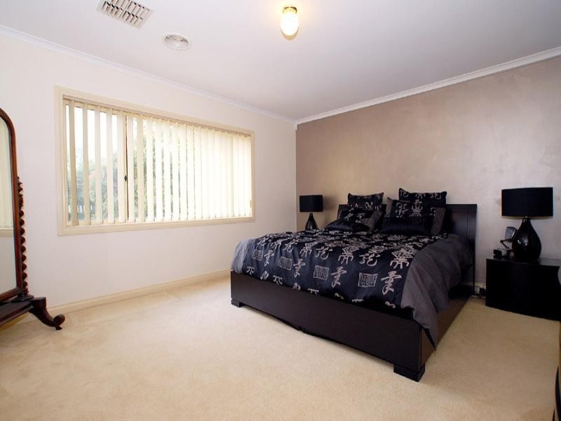 1/100 Parker Street, Templestowe VIC 3106