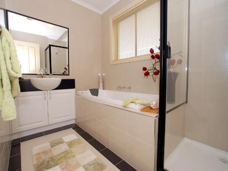 1/100 Parker Street, Templestowe VIC 3106