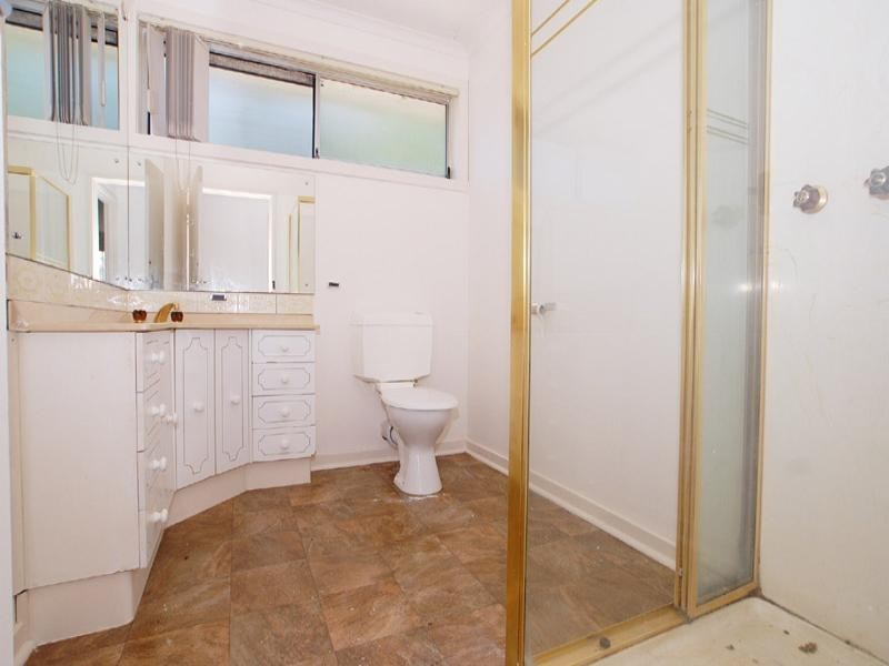 15 Hillview Avenue, Rowville VIC 3178