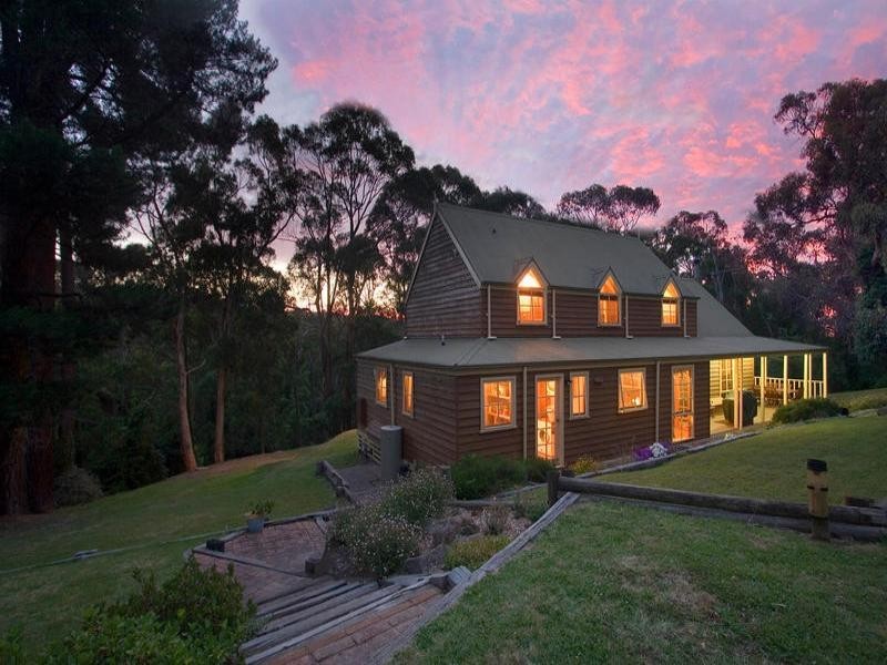 166 Mount Morton Road, Belgrave Heights VIC 3160