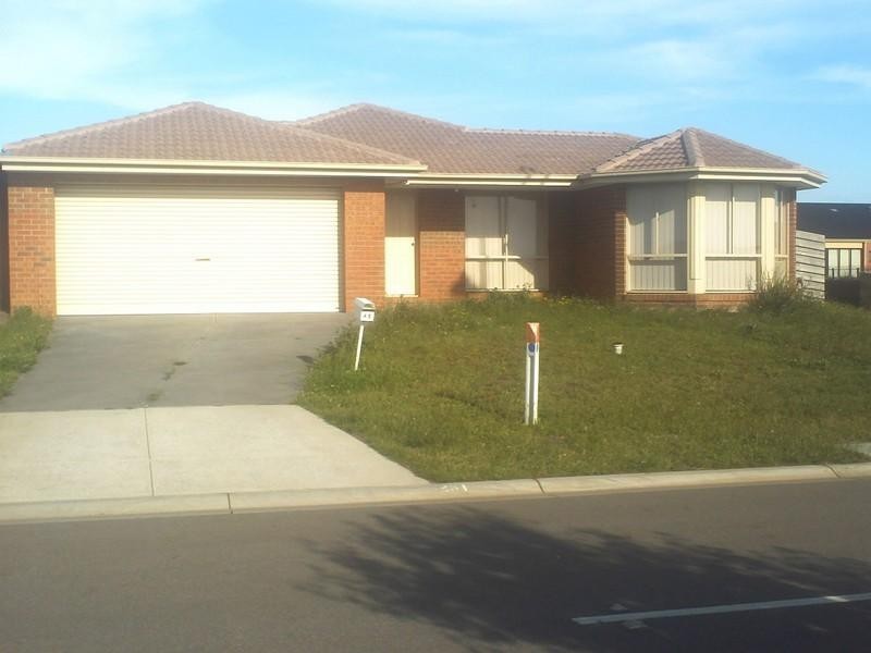 45 Vega Terrace, Cranbourne VIC 3977