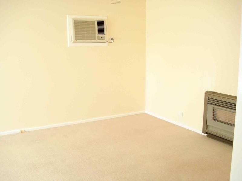 10 Litchfield Avenue, Ferntree Gully VIC 3156