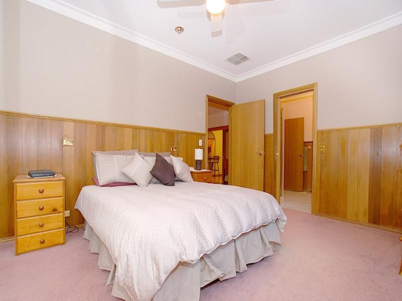 5 Flower Street, Ferntree Gully VIC 3156