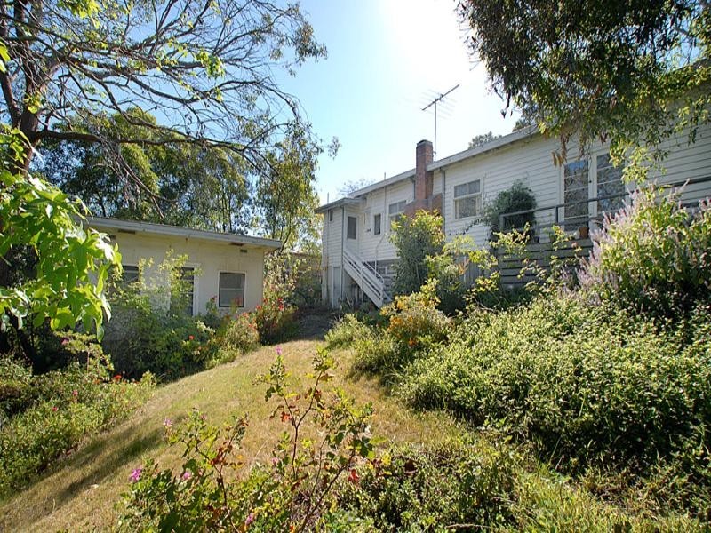 55 The Avenue, Ferntree Gully VIC 3156