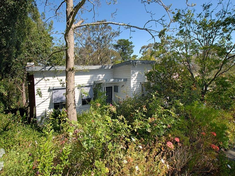 55 The Avenue, Ferntree Gully VIC 3156