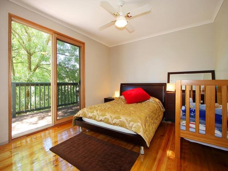 18 Grandview Crescent, Upper Ferntree Gully VIC 3156