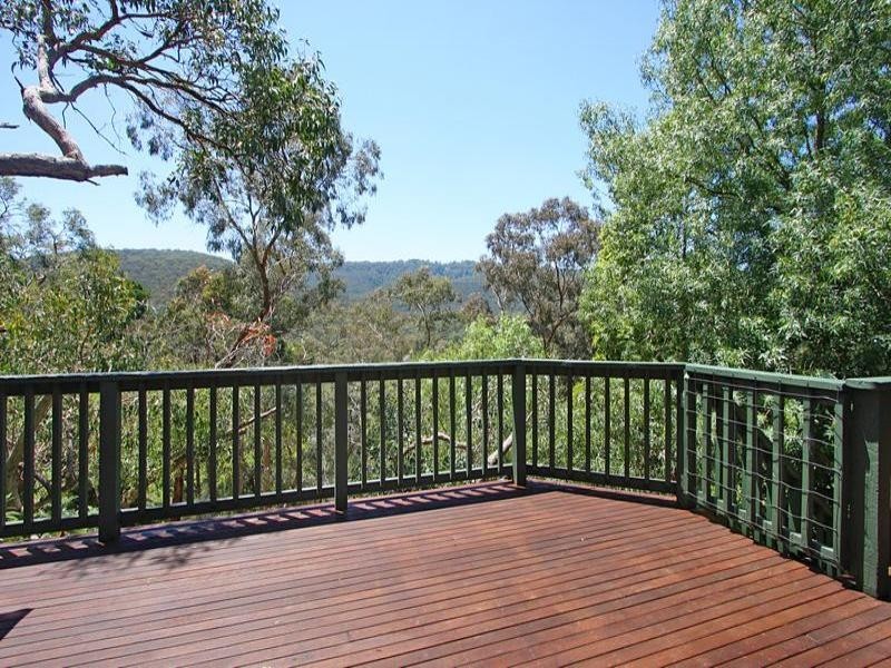 18 Grandview Crescent, Upper Ferntree Gully VIC 3156