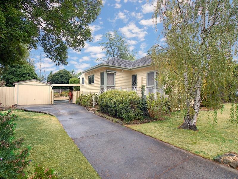 21 Norma Crescent South, Knoxfield VIC 3180