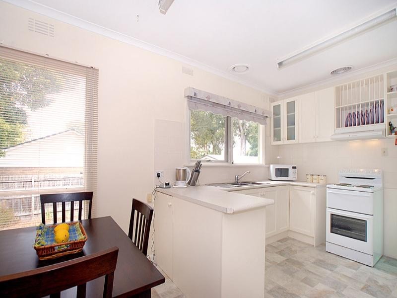 21 Norma Crescent South, Knoxfield VIC 3180