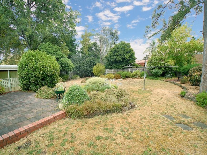 21 Norma Crescent South, Knoxfield VIC 3180