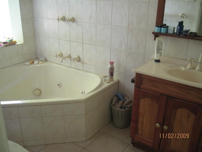 32 Lloyd Street, Knoxfield VIC 3180