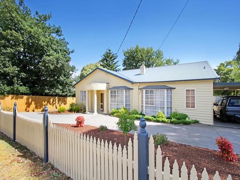 301 Forest Road, The Basin VIC 3154