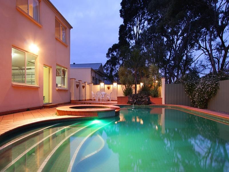 29 Lynn Drive, Ferntree Gully VIC 3156