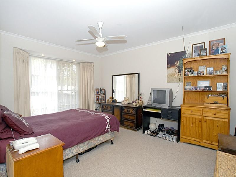 16 Malua Road, Ferntree Gully VIC 3156