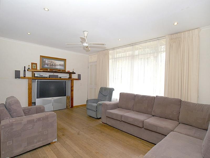 16 Malua Road, Ferntree Gully VIC 3156