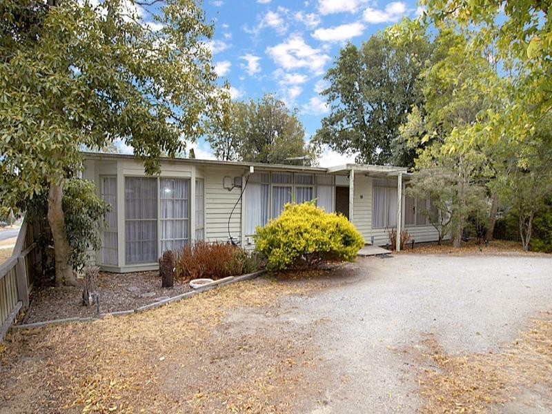 16 Malua Road, Ferntree Gully VIC 3156