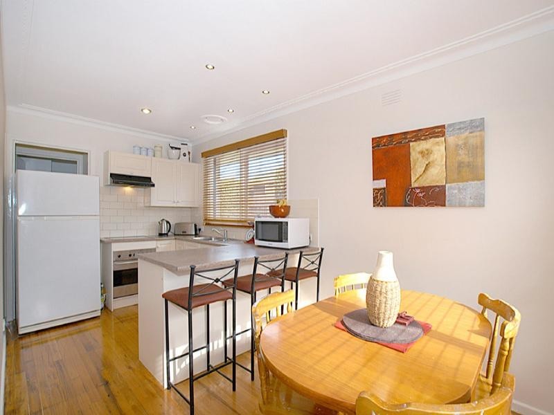 1 Towner Drive, Knoxfield VIC 3180