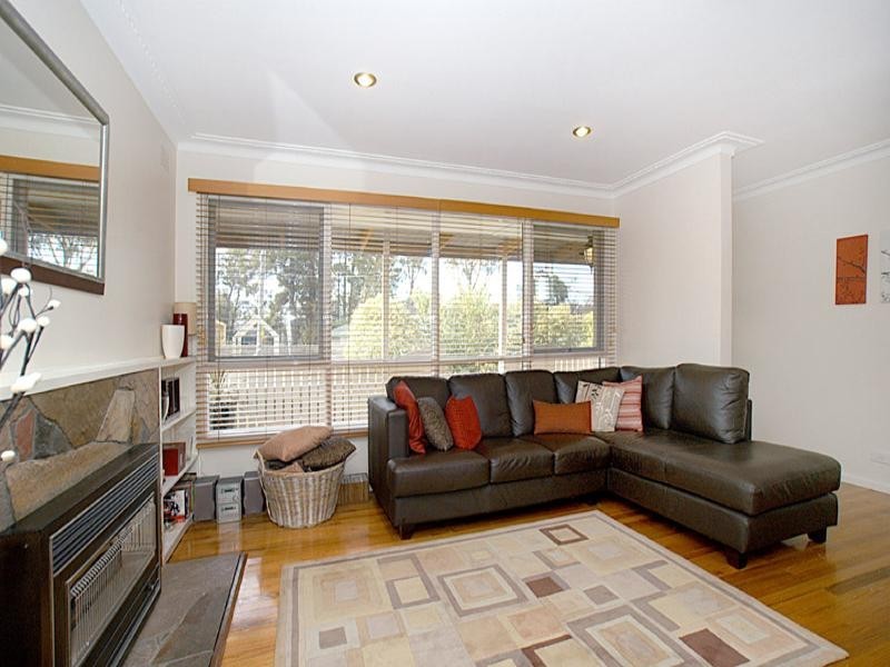 1 Towner Drive, Knoxfield VIC 3180