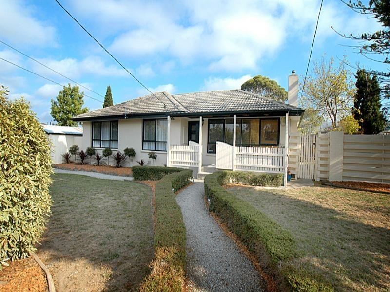 1 Towner Drive, Knoxfield VIC 3180