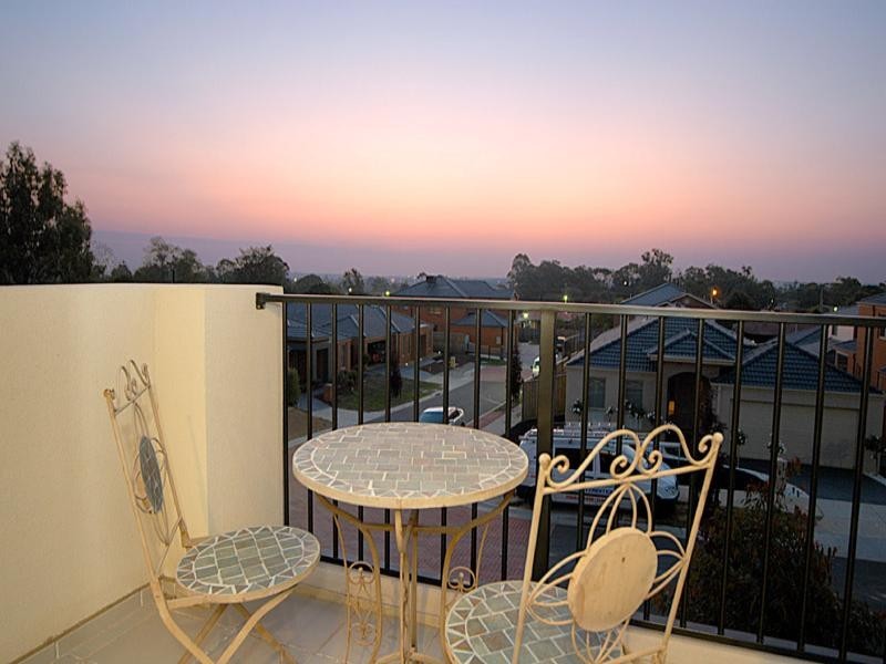 54 Norvel Road, Ferntree Gully VIC 3156