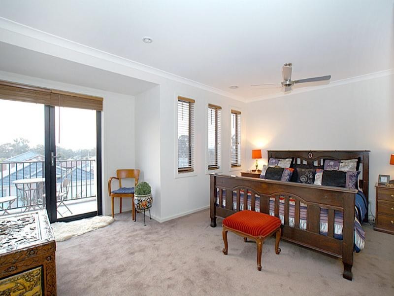 54 Norvel Road, Ferntree Gully VIC 3156