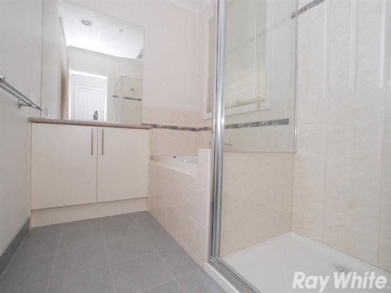 6/1399 High Street Road, Wantirna South VIC 3152