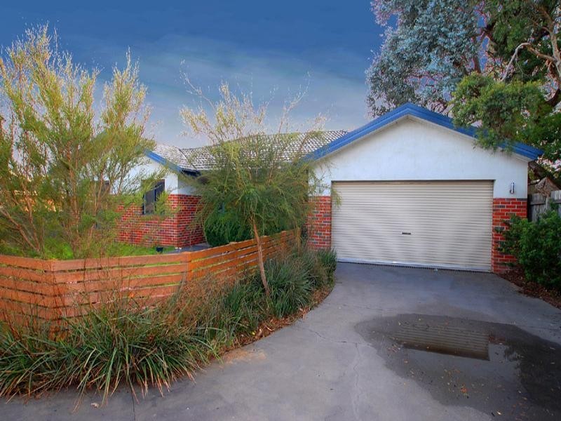 2/5 Warrabel Road, Ferntree Gully VIC 3156