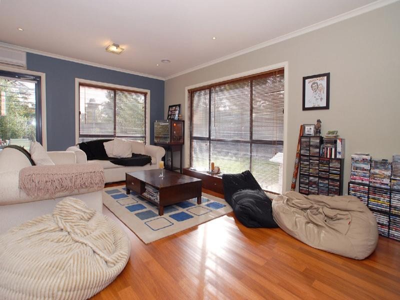 2/5 Warrabel Road, Ferntree Gully VIC 3156