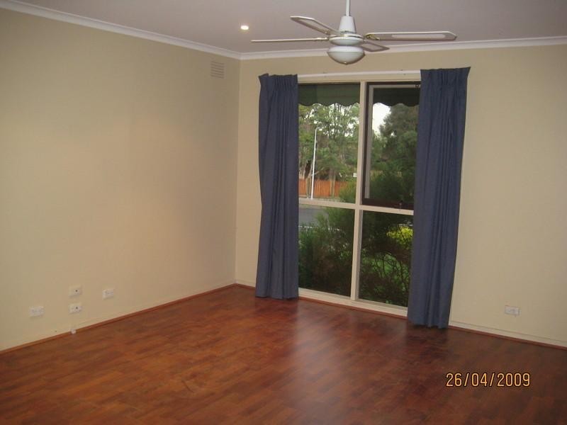 59 Windermere Drive, Ferntree Gully VIC 3156