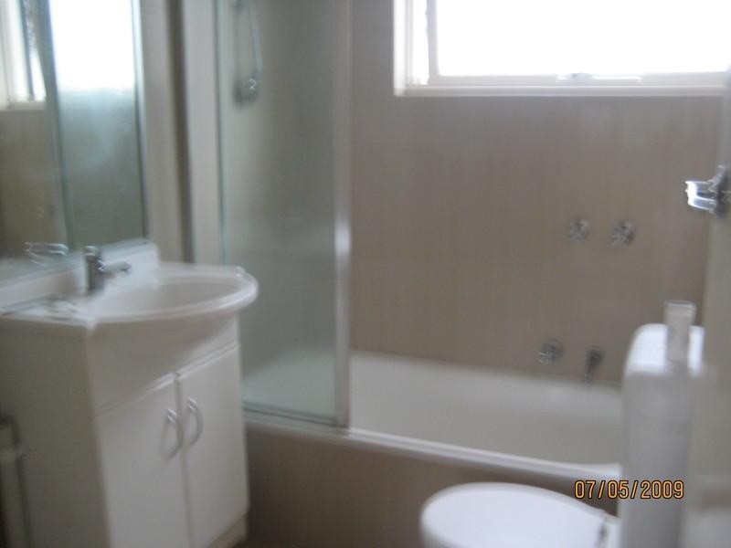 8/7 Pengelly Court, Sunshine VIC 3020