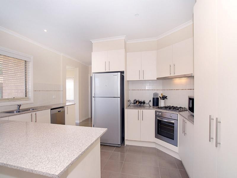 6/24 Aubrey Grove, Boronia VIC 3155