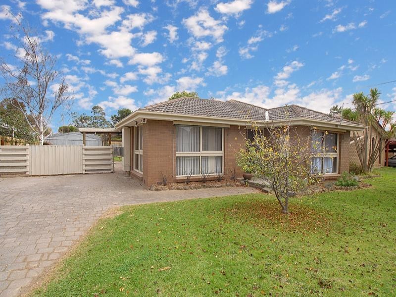 28 Greenaway Drive, Ferntree Gully VIC 3156