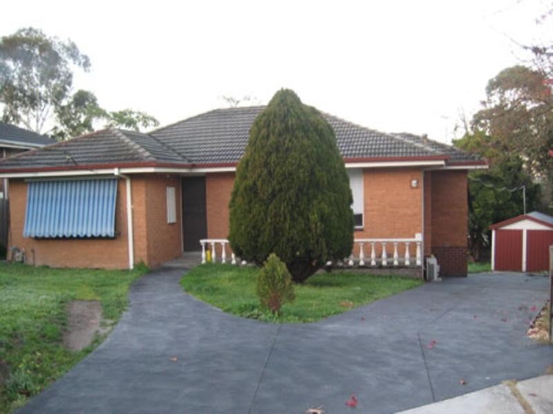 14 Wes Crescent, Ferntree Gully VIC 3156