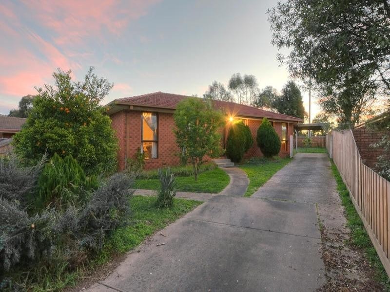 12 Spruce Drive, Rowville VIC 3178