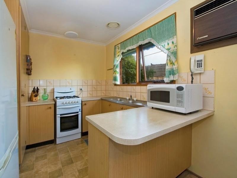 12 Spruce Drive, Rowville VIC 3178